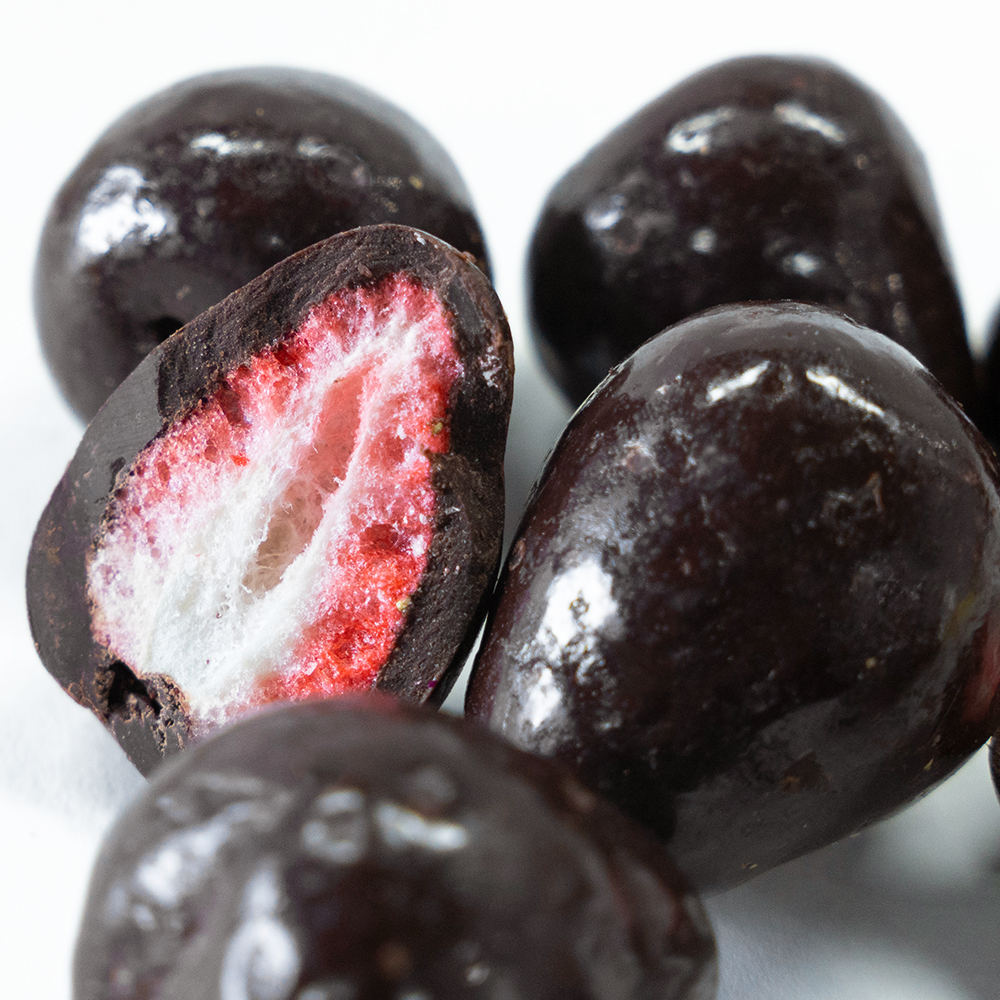 Freeze-Dried Strawberry Coated in Dark Chocolate | 1kg Bulk Pack