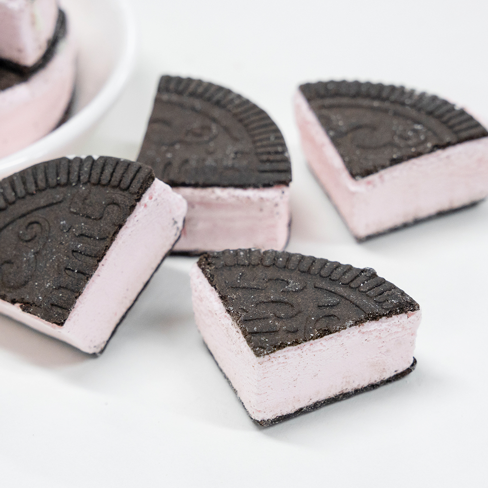 Freeze-Dried Cookie Sandwich - Strawberry Ice Cream | 1kg Bulk Pack